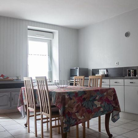 Logis Des Chouans Lejlighed Les Landes-Genusson Eksteriør billede